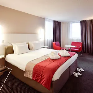 4* Отель Mercure Centre Saxe Lafayette